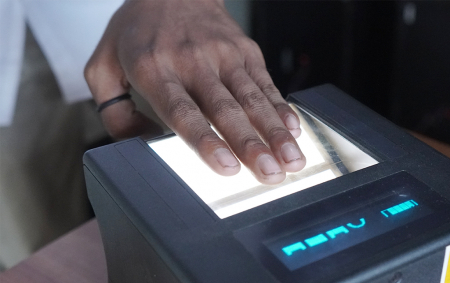 PEREKAMAN SIDIK JARI KTP ELEKTRONIK