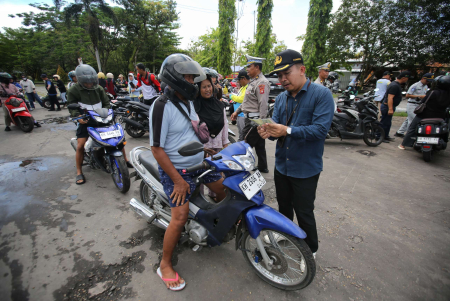 RAZIA KEPATUHAN PAJAK KENDARAAN BERMOTOR
