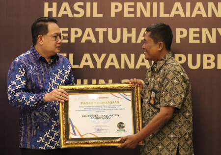 PENGHARGAAN PELAYANAN PUBLIK