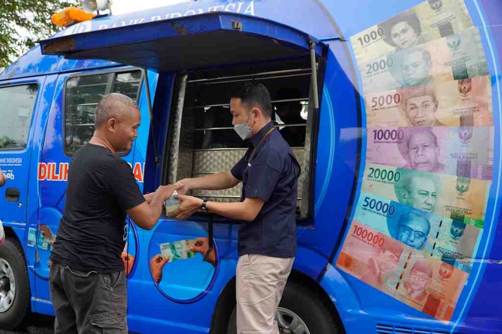 LAYANAN PENUKARAN UANG KELILING