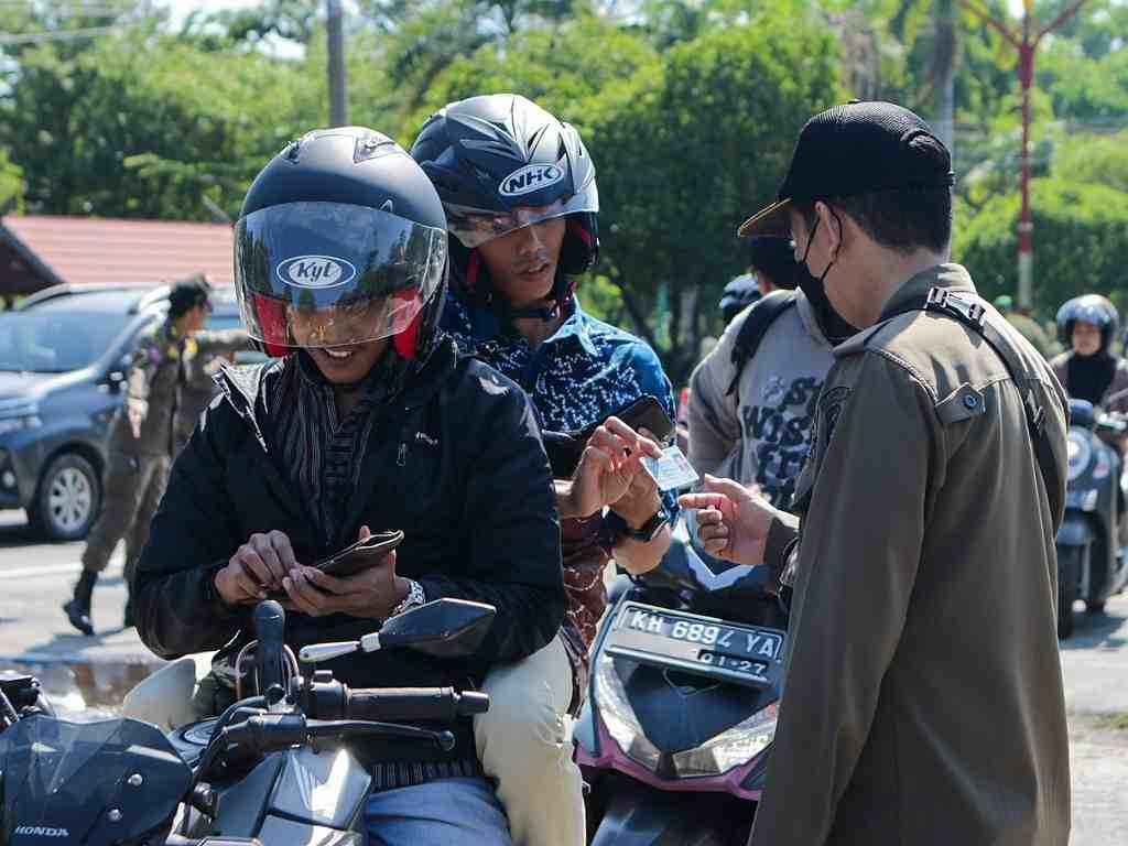 RAZIA KTP di PALANGKA RAYA