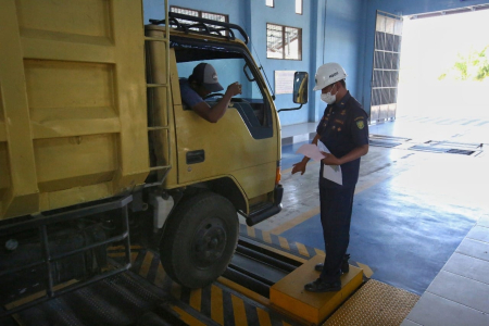 UJI REM KENDARAAN BERMOTOR 