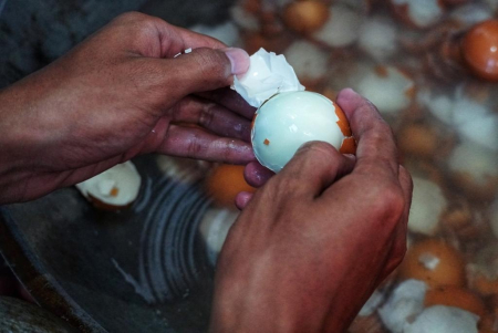 SIAPKAN BAHAN MAKANAN KORBAN KEBAKARAN
