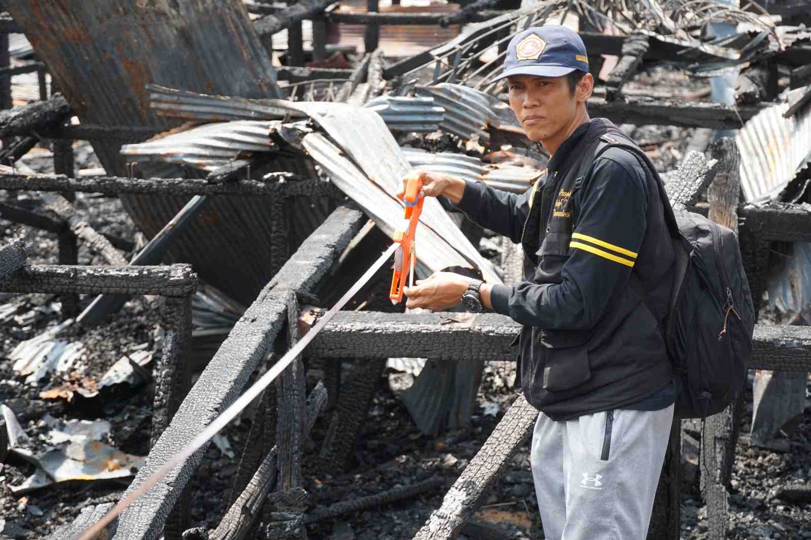 MENGUKUR RUMAH KORBAN KEBAKARAN