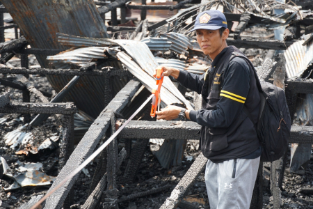 MENGUKUR RUMAH KORBAN KEBAKARAN