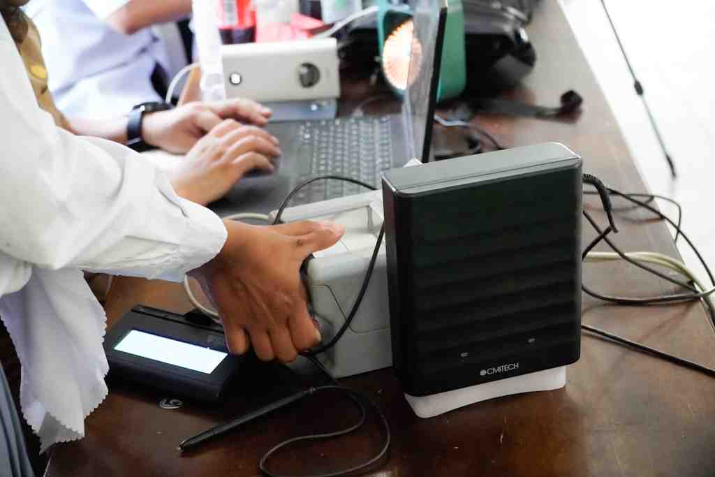 REKAM SIDIK JARI UNTUK E-KTP 