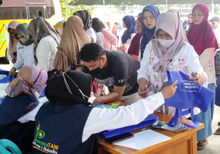 SERAHKAN TAS BELANJA