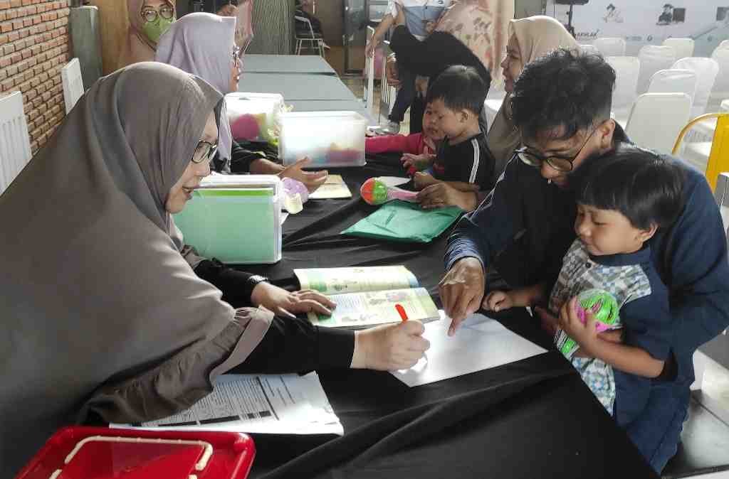STIMULASI PERKEMBANGAN BALITA