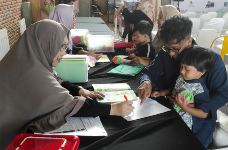 STIMULASI PERKEMBANGAN BALITA