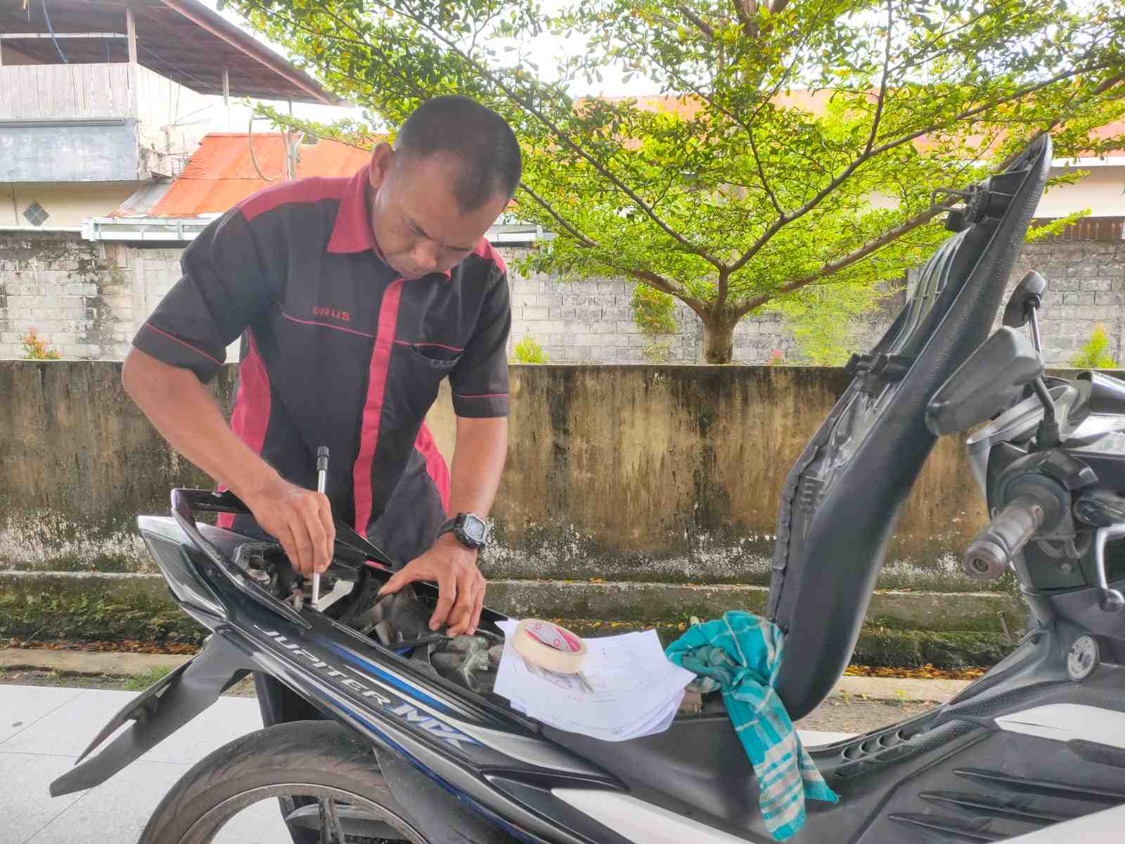 GESEK RANGKA KENDARAAN BERMOTOR