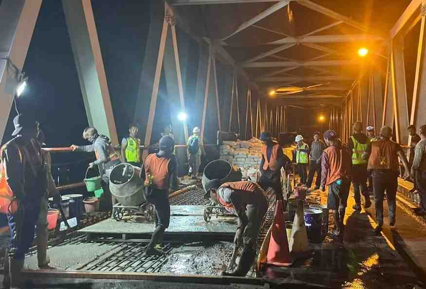 PENGECORAN JEMBATAN SEI KATINGAN