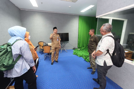 TIM HUMAS KEMENDAG RI KUNJUNGI MMC