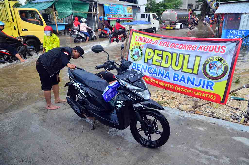 BENGKEL GRATIS SAAT BANJIR