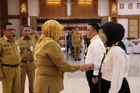 BERIKAN SELAMAT