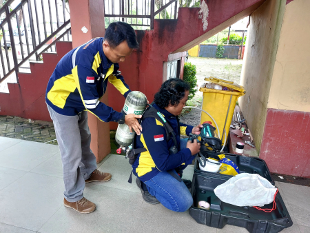 PASANG TABUNG OKSIGEN