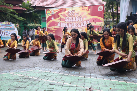 TARI MENDULANG INTAN