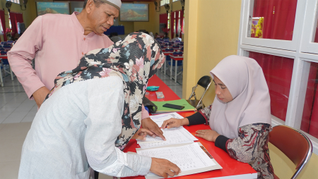 KEPATUHAN STANDAR PELAYANAN PUBLIK