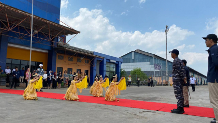 TIBA DI PELABUHAN TRISAKTI BANJARMASIN