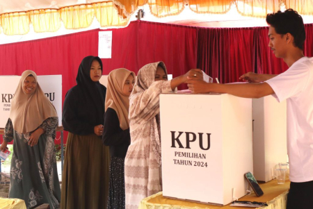 MASUKKAN KERTAS SUARA
