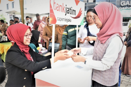 LAYANAN PENUKARAN UANG BARU