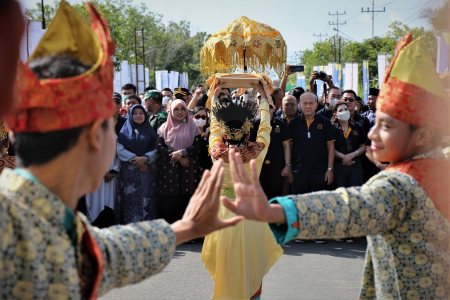 PERESMIAN GERBANG MAHLIGAI PESISIR SINGKAWANG SAMBAS