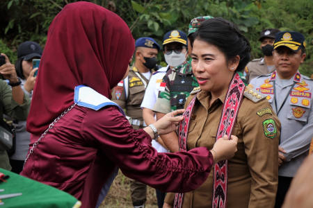 PERESMIAN GERBANG TAMA KA'LAWANG
