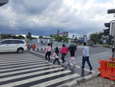 ZEBRA CROSS BUNDARAN BESAR 