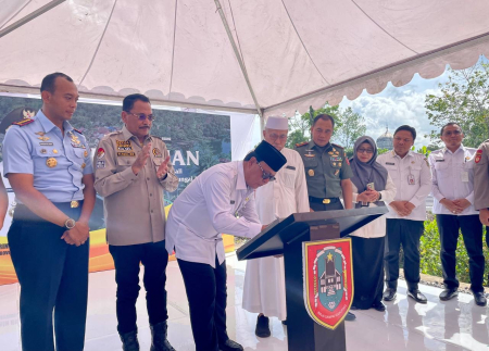 PERESMIAN JEMBATAN MALI MALI 