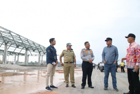 PJ GUBERNUR KALBAR TINJAU PEMBANGUNAN BANDARA SINGKAWANG