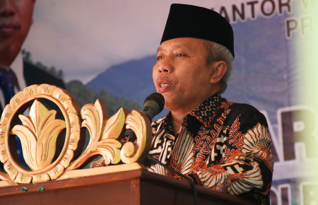 MENINGKATKAN AKSES MUTU PENDIDIKAN