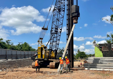 PEMASANGAN PILE SLAB