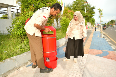 PASANG TEMPAT SAMPAH
