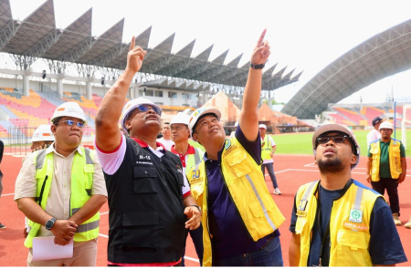 TINJAU KESIAPAN ARENA PEMBUKAAN PON 