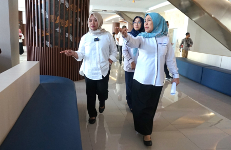 TINJAU FASILITAS PUBLIK