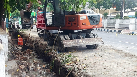 PERBAIKI DRAINASE