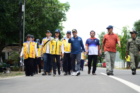 WAMEN PU TINJAU RUAS JALAN LOHBENER-JATIBARANG
