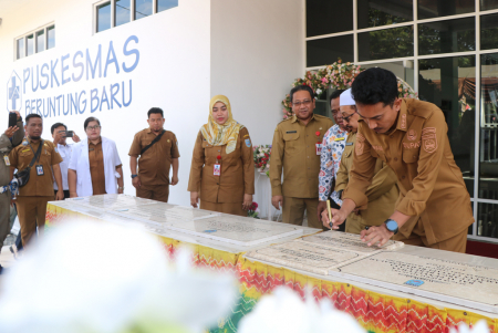 PERESMIAN GEDUNG PUSKESMAS BERUNTUNG BARU