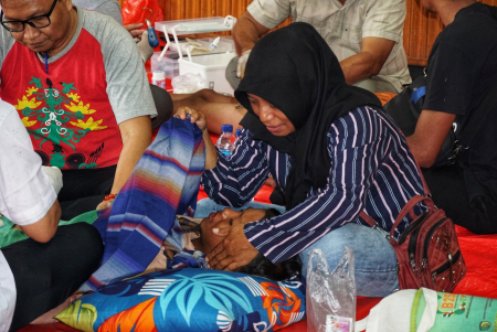 SUNATAN MASSAL DI PALANGKA RAYA 