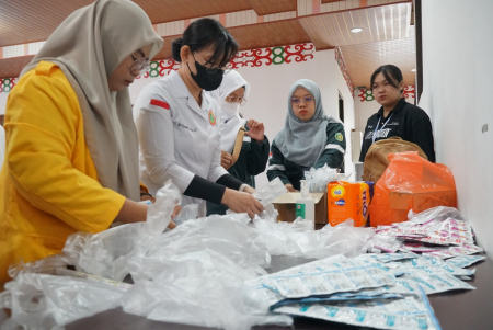 SIAPKAN OBAT-OBATAN