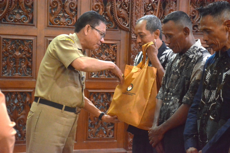 BANTUAN SEMBAKO