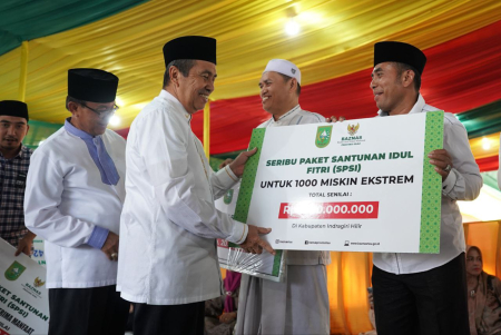 SANTUNAN IDULFITRI UNTUK MASYARAKAT MISKIN DI TEMBILAHAN 