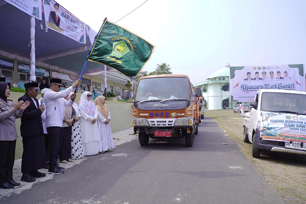 BANTUAN MOBIL PENGANGKUT AIR BERSIH