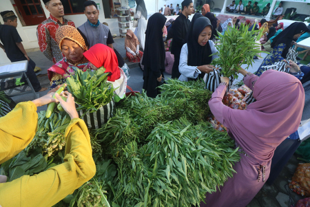 SAYUR GRATIS LUMBUNG KEBAIKAN