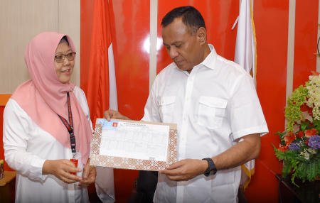 SERAHKAN KK DAN KTP BARU