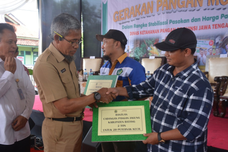 BERIKAN BANTUAN