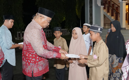 HADIAH JUARA LOMBA HAFIZH QUR’AN