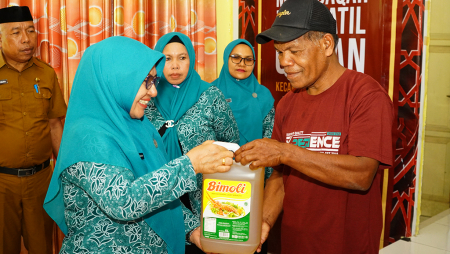 BANTUAN KEPADA KAUM DHUAFA