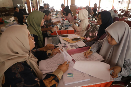 PROGRAM BEASISWA PEMKOT SURABAYA