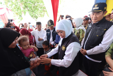 PEMBAGIAN TELUR BAGI IBU HAMIL DAN ANAK