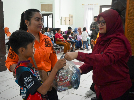 SUNATAN MASSAL HUT PEMKOT PALANGKA RAYA